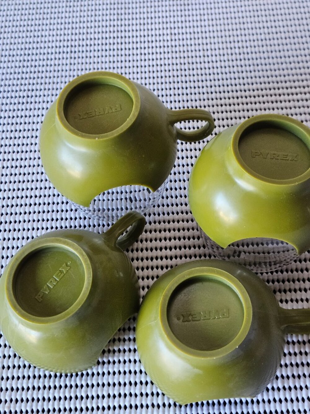 Pyrex Roli Poli Mugs - Picture 8 of 9